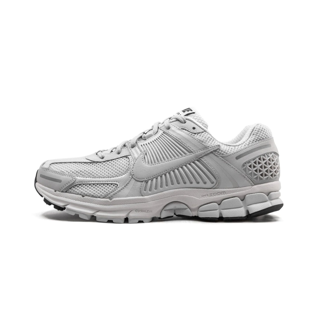 ZOOM VOMERO 5 SP
"Vast Grey"