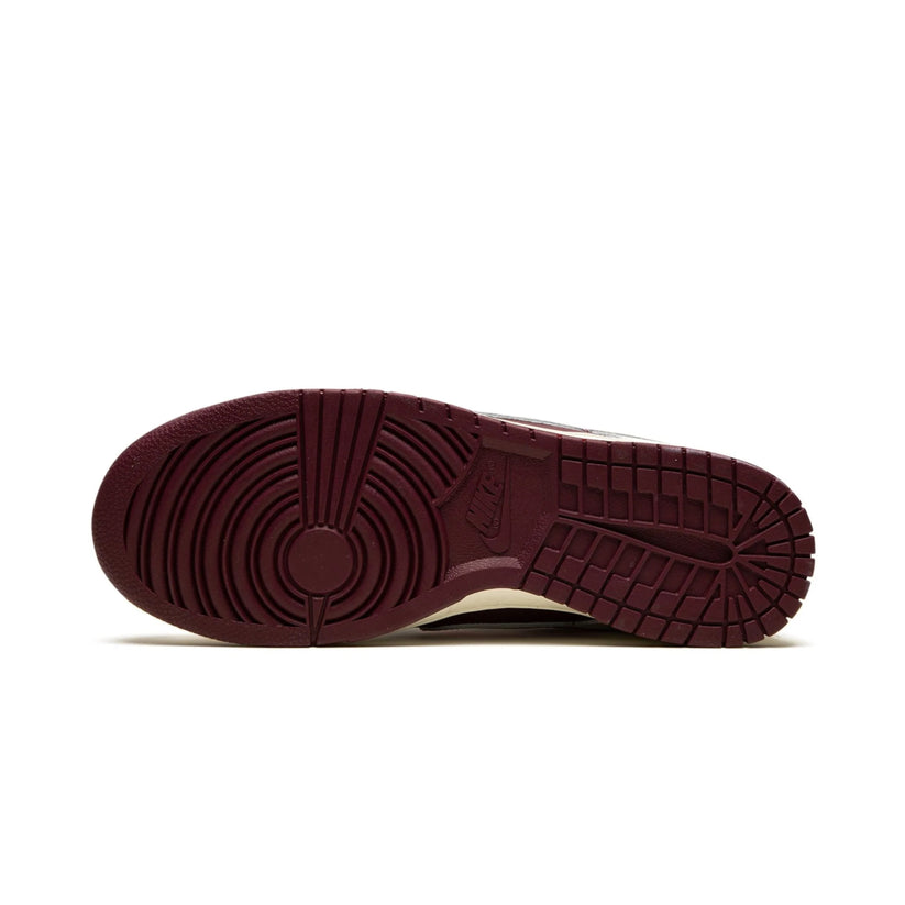 NIKE DUNK LOW RETRO PRM "Valentine's Day 2023"