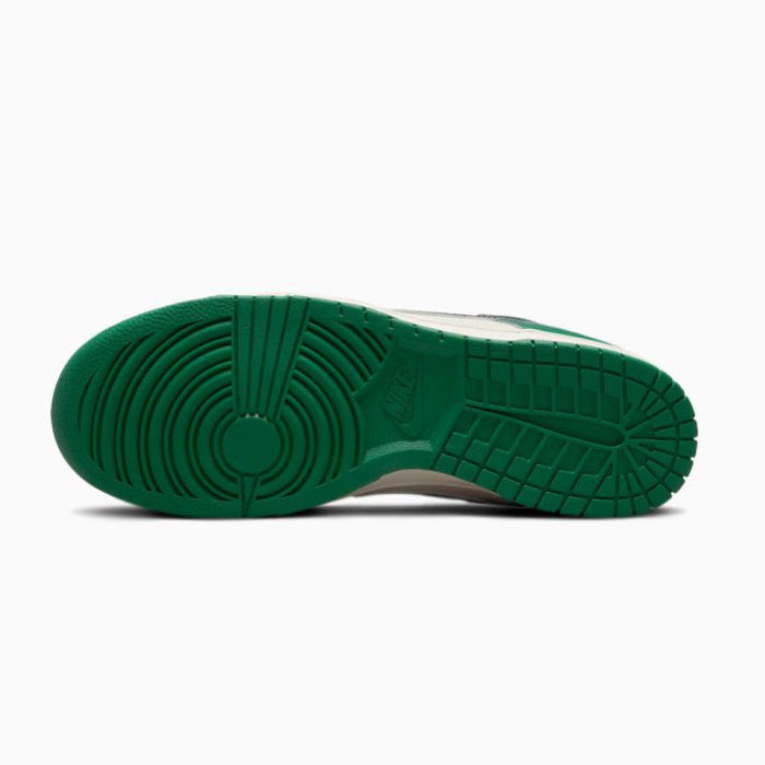 NIKE DUNK LOW SE 'LOTTERY PACK - MALACHITE'