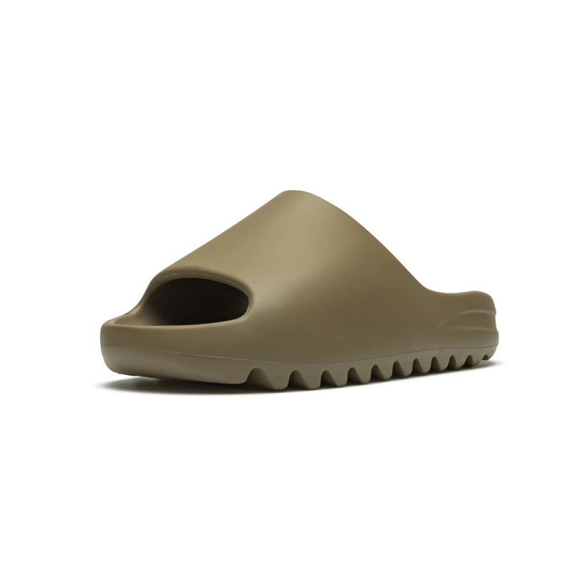 Yeezy Slide “Earth Brown”