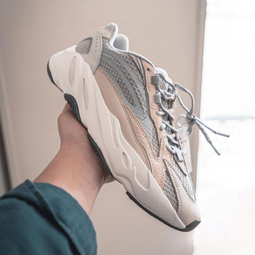 ADIDAS YEEZY BOOST 700 V2 "CREAM"