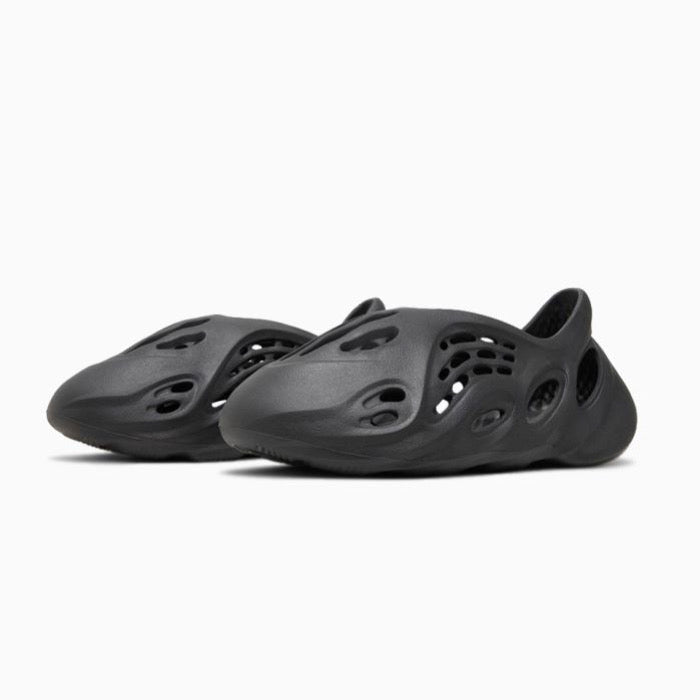 ADIDAS YEEZY FOAM RUNNER 'ONYX' slide