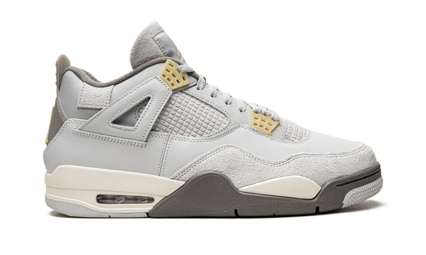 AIR JORDAN 4 RETRO SE CRAFT
"Photon Dust"