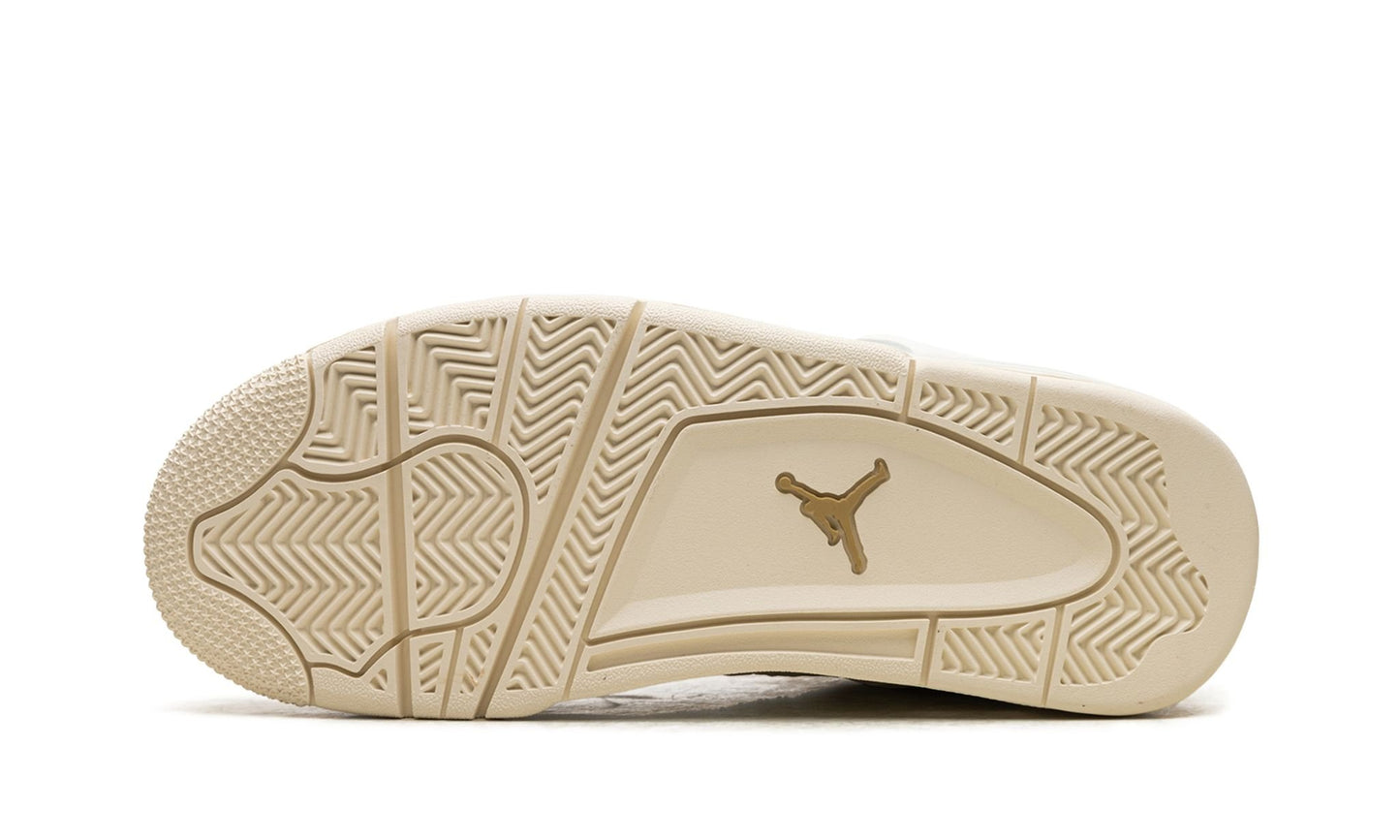 AIR JORDAN 4 WMNS
"Sail"