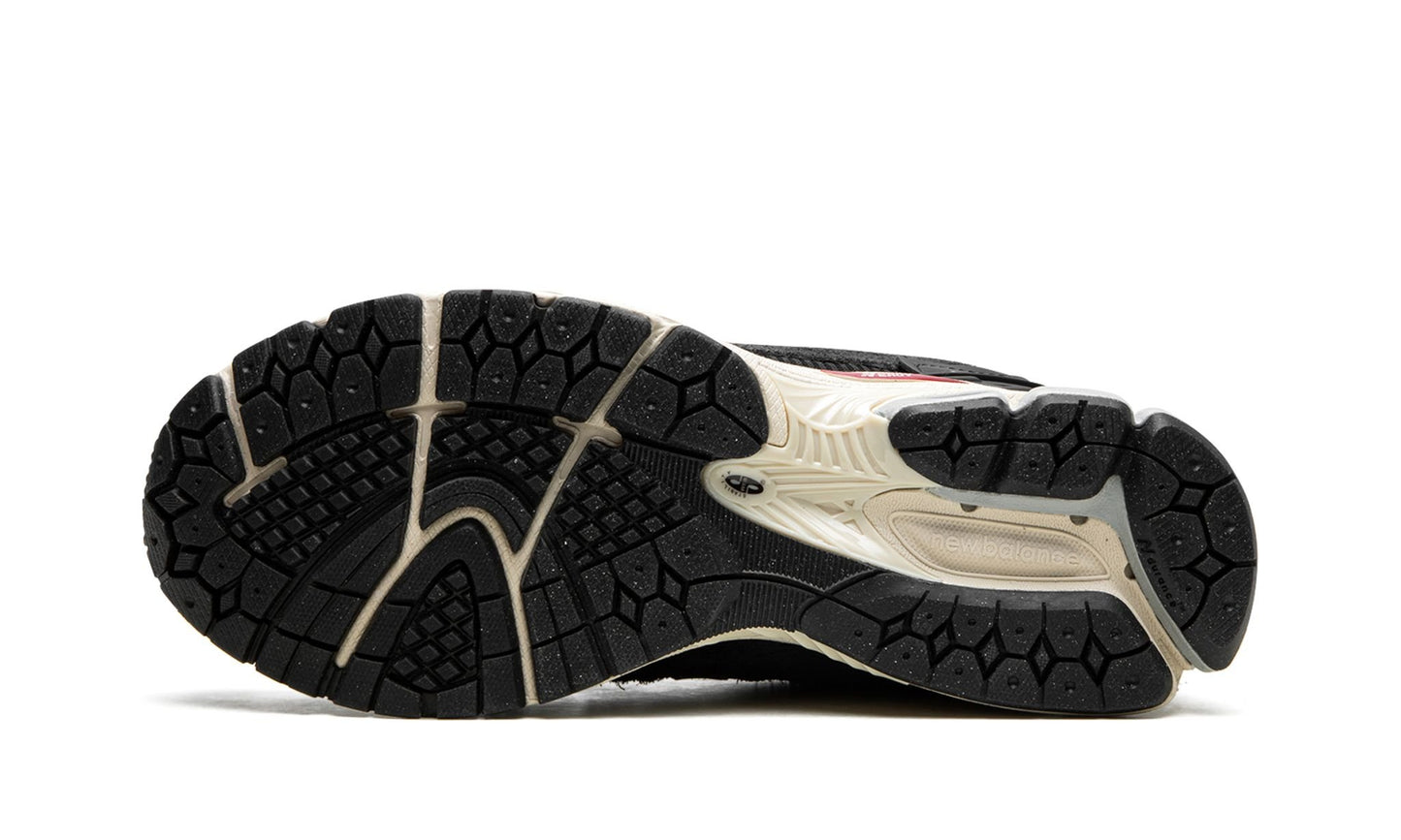 NEW BALANCE
1906R
"Protection Pack - Black"