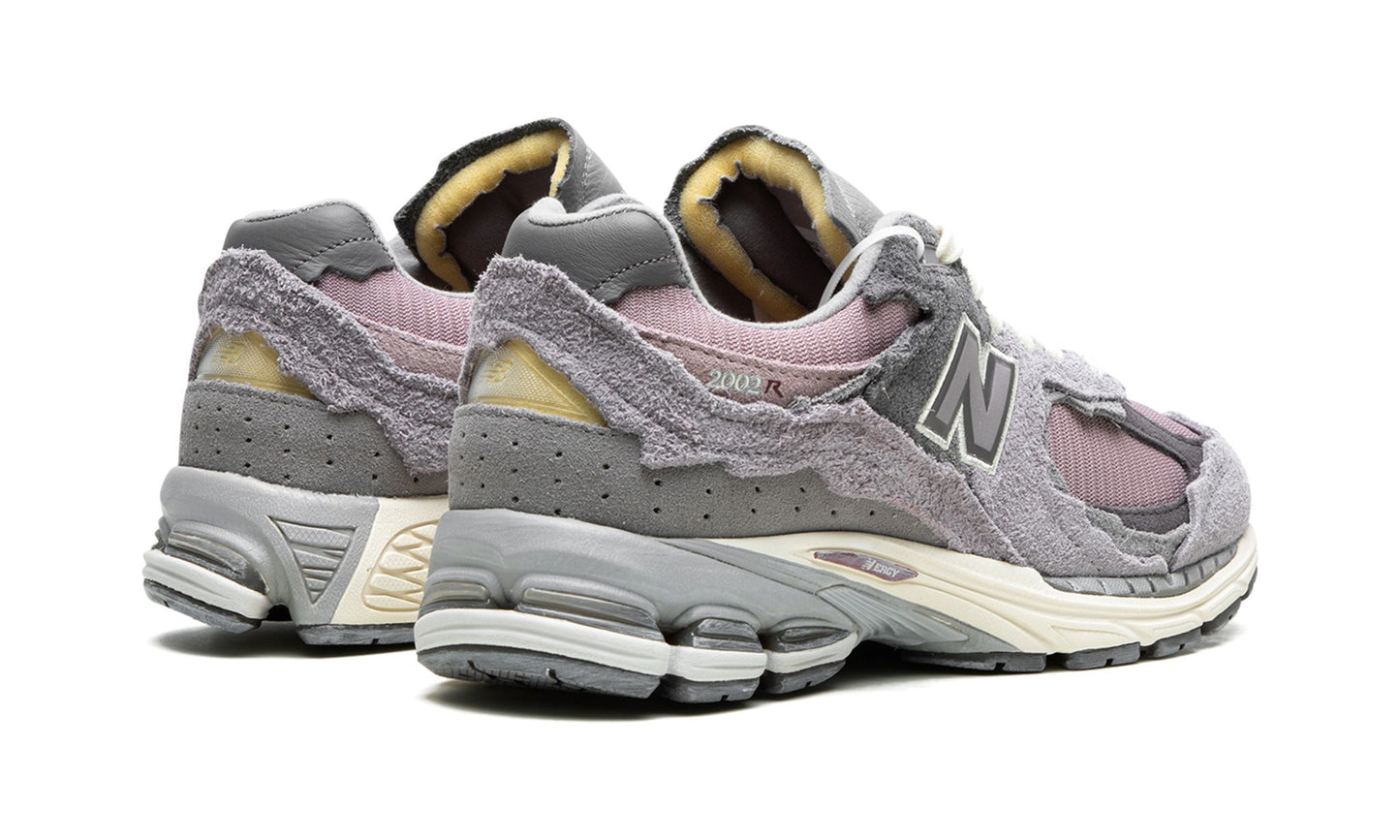 NEW BALANCE
2002R
"Lunar New Year - Zinc"