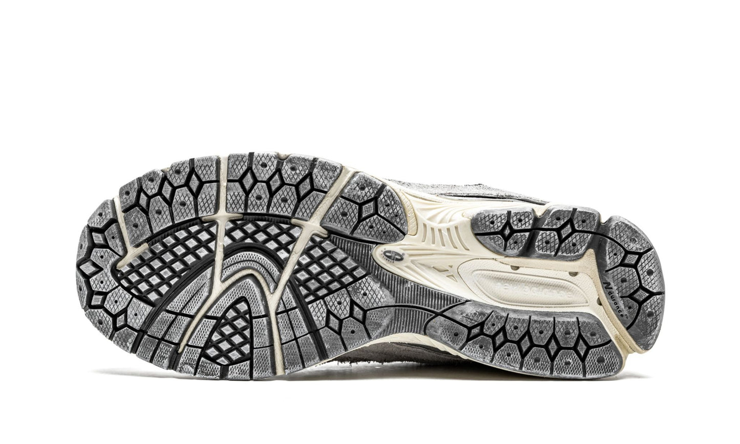 NEW BALANCE
2002R
"Protection Pack - Grey"