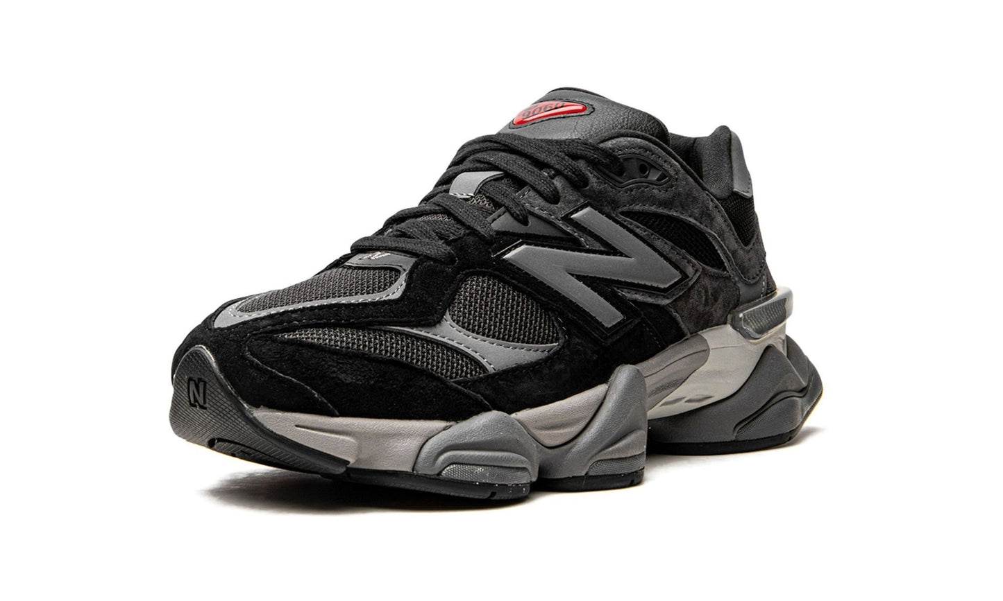 NEW BALANCE
9060
"Black/Castlerock"
