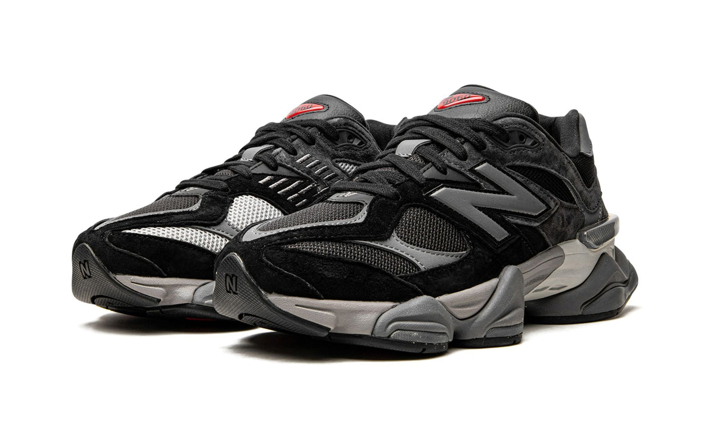 NEW BALANCE
9060
"Black/Castlerock"