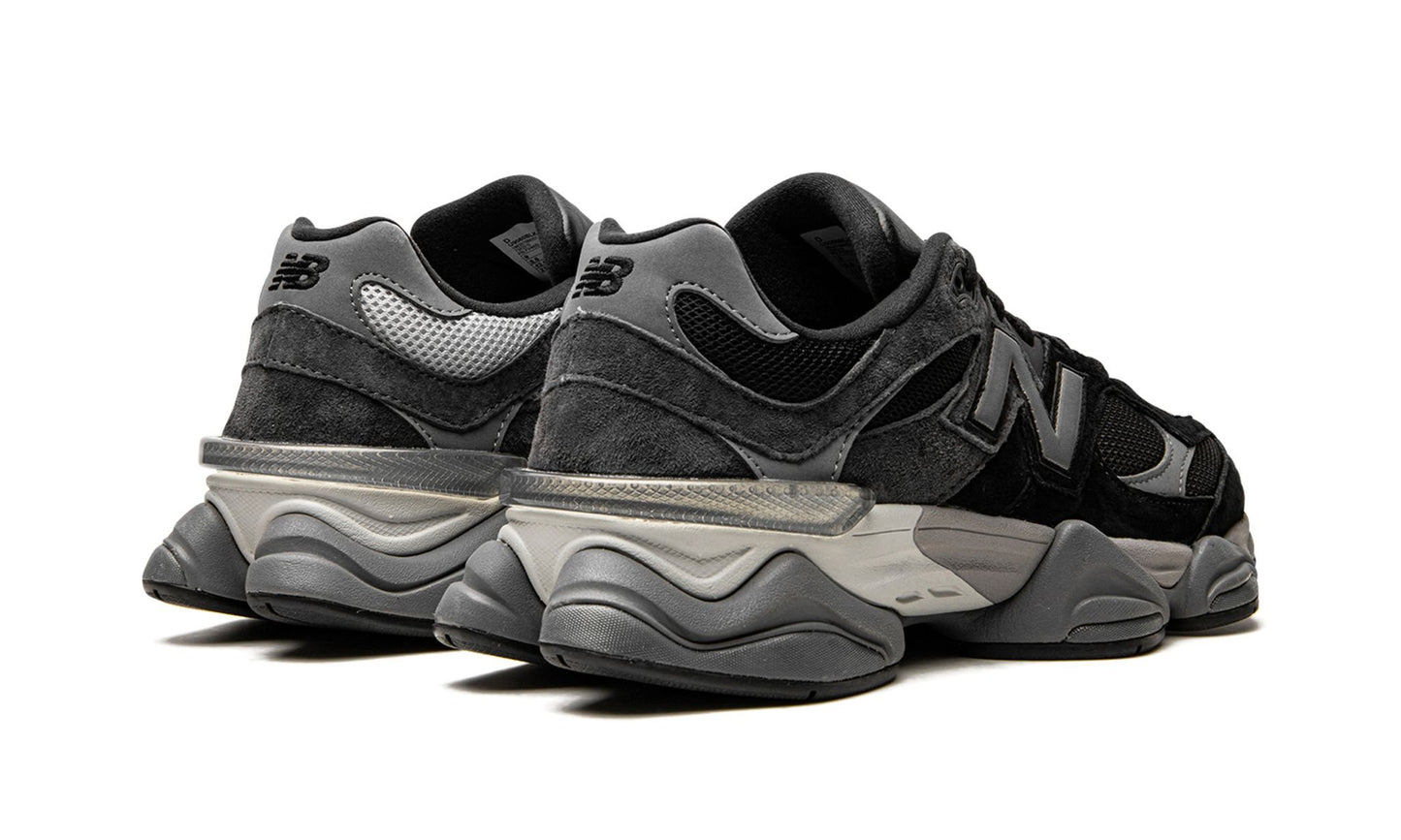 NEW BALANCE
9060
"Black/Castlerock"