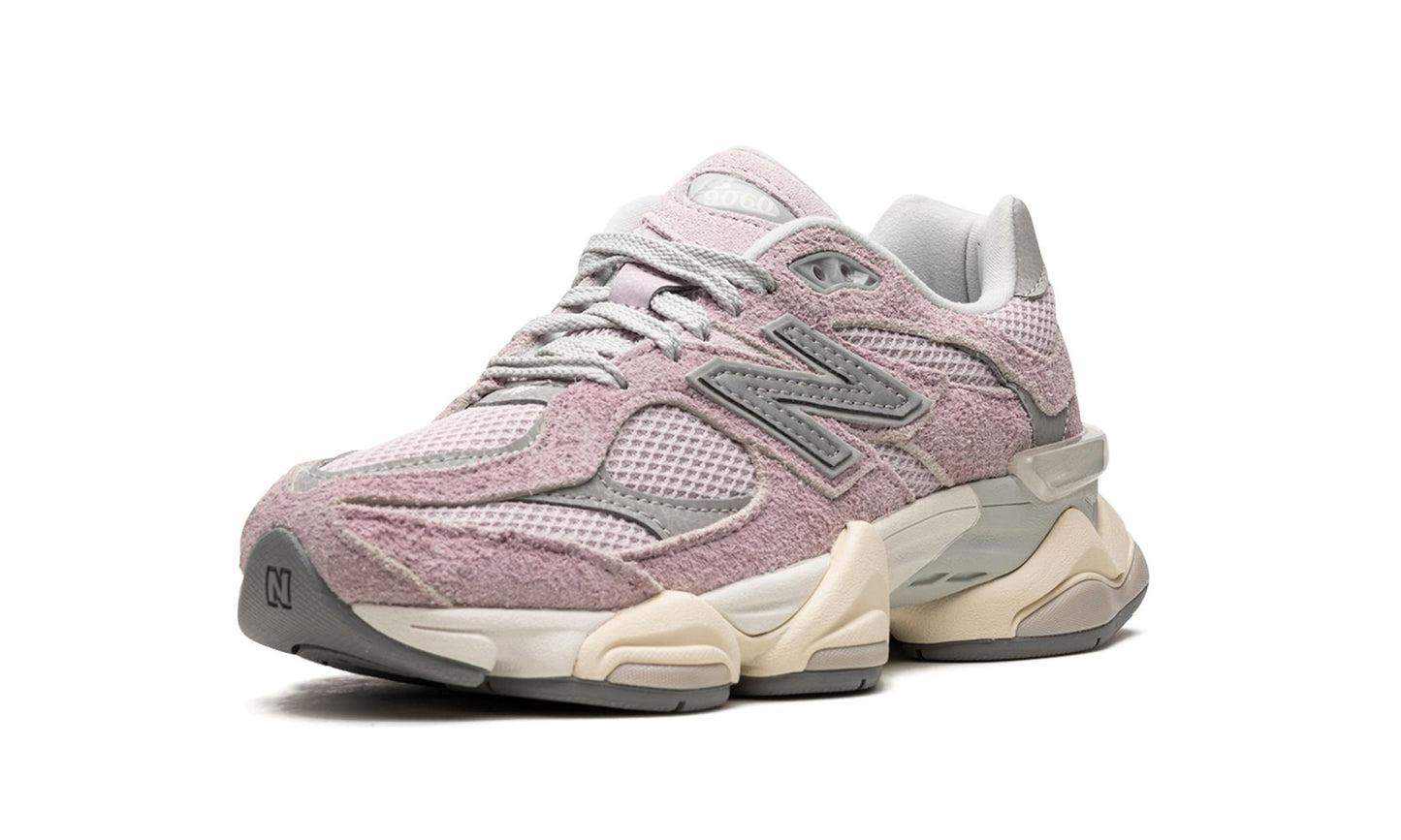 NEW BALANCE
9060
"December Sky"