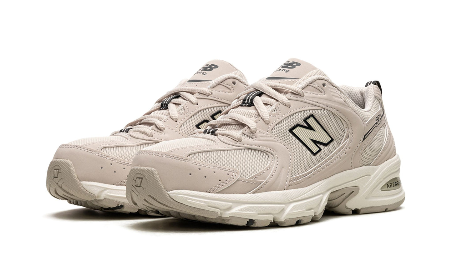 NEW BALANCE 530
"Ivory"