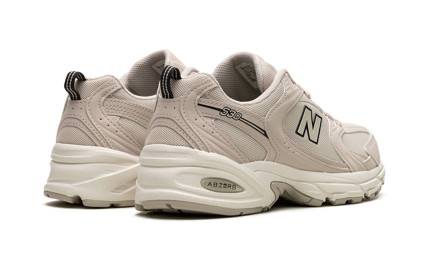 NEW BALANCE 530
"Ivory"