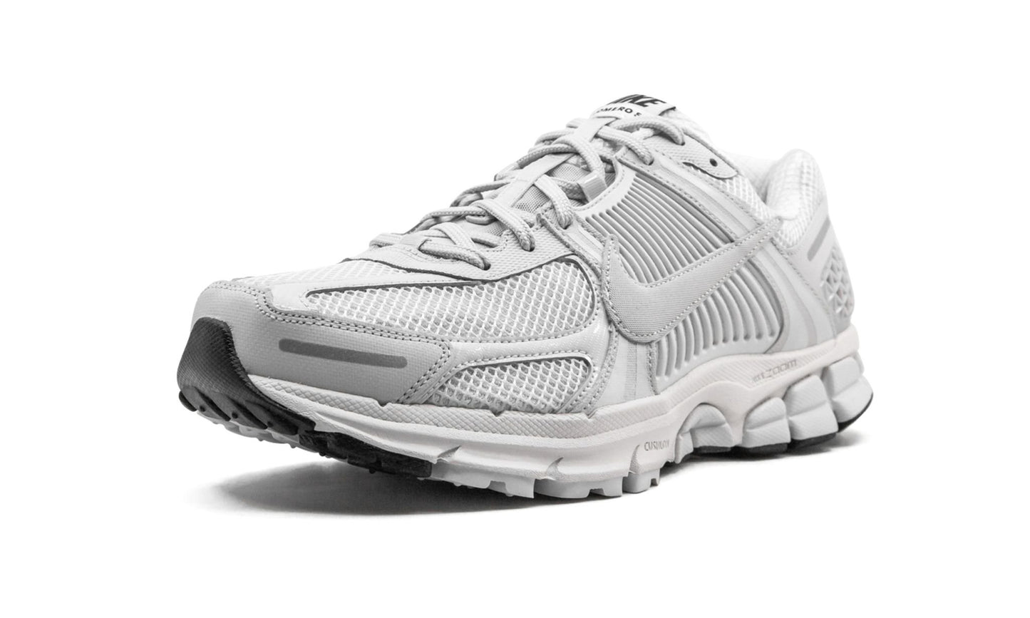 ZOOM VOMERO 5 SP
"Vast Grey"