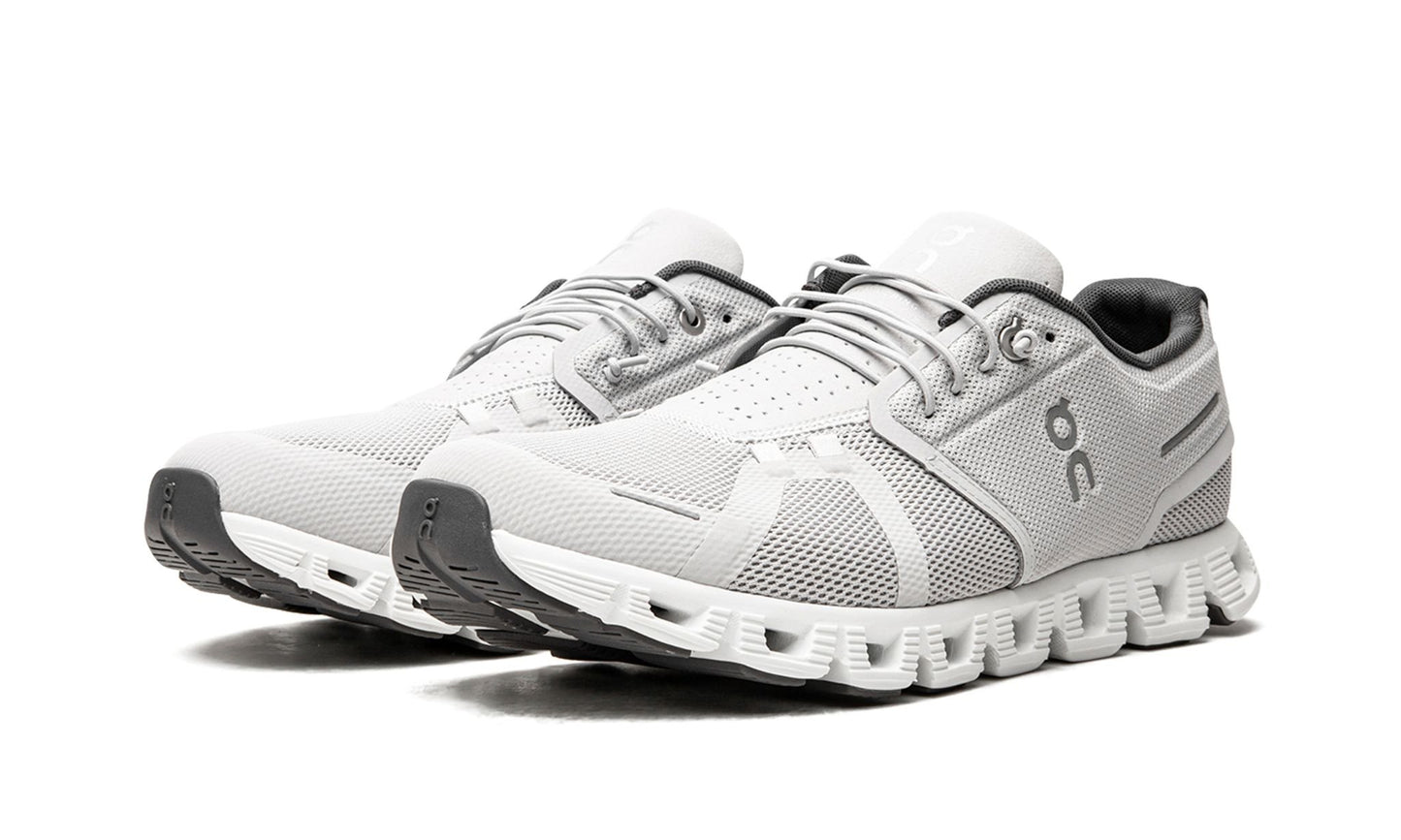 ON RUNNING
CLOUD 5
