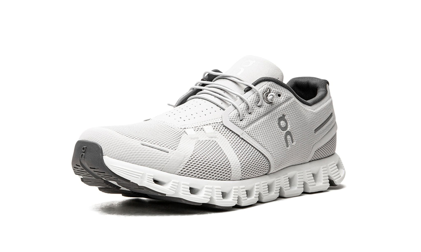 ON RUNNING
CLOUD 5
