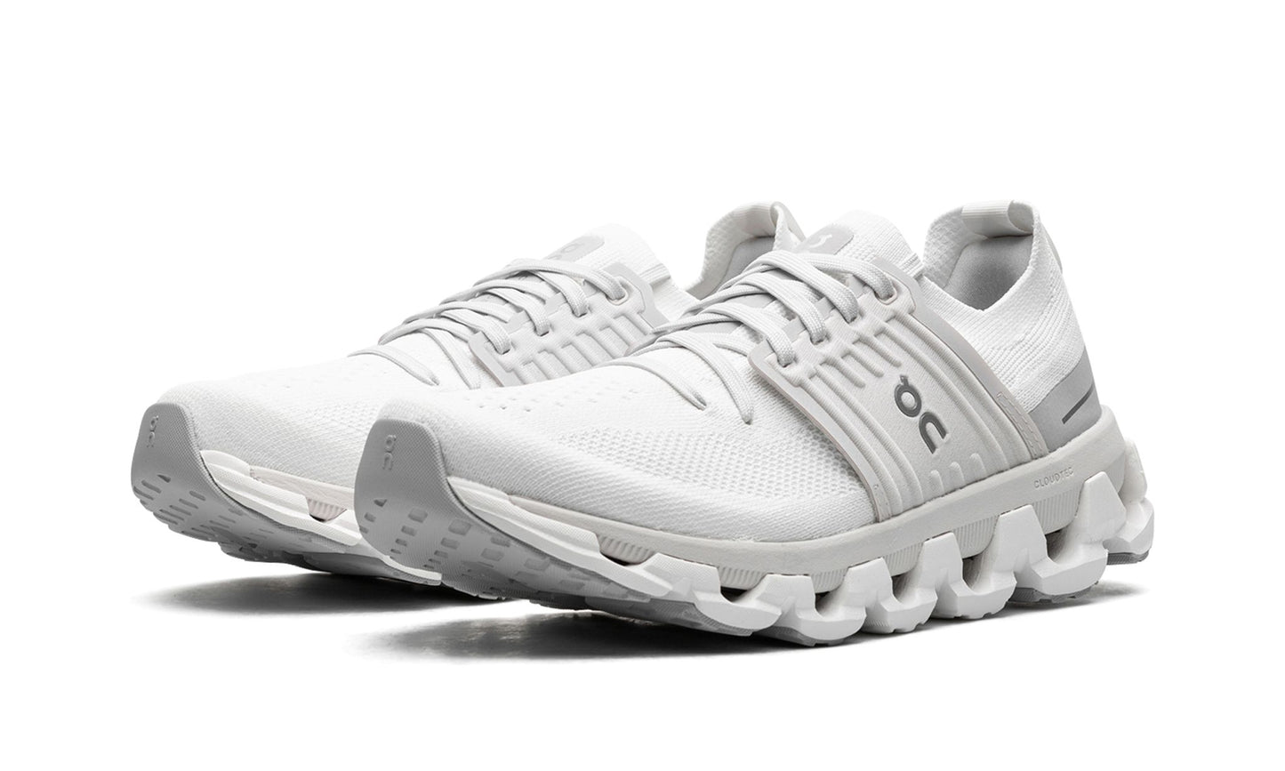 ON RUNNING
CLOUDSWIFT 3 WMNS
"White Frost"