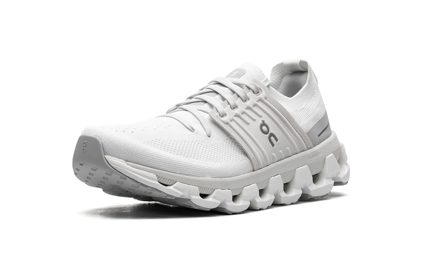 ON RUNNING
CLOUDSWIFT 3 WMNS
"White Frost"