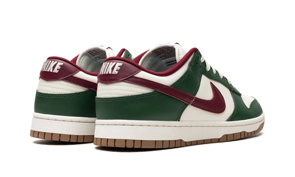 NIKE DUNK LOW RETRO "Gorge Green / Team Red"