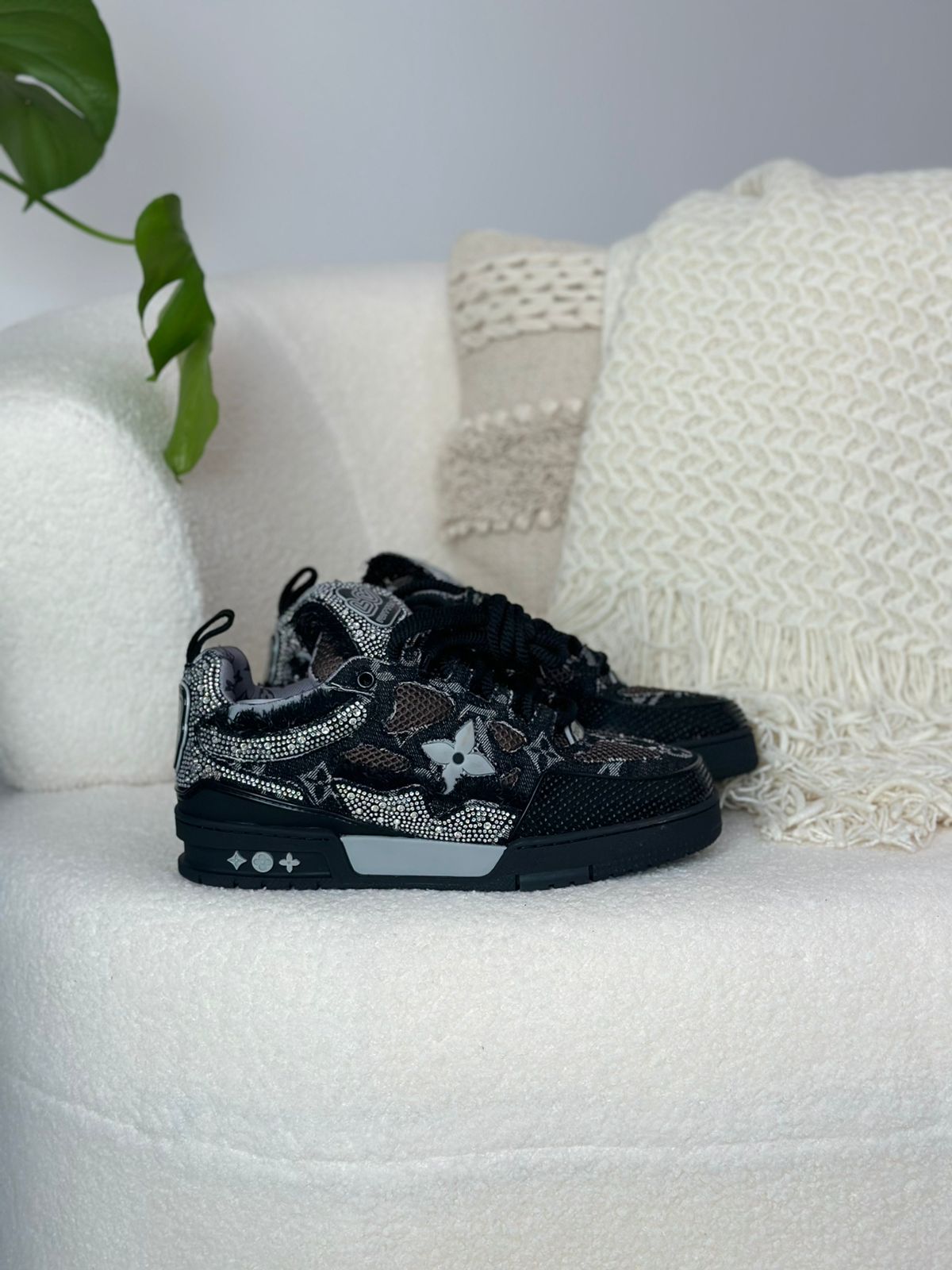 1ABMHV
LV Skate Sneaker