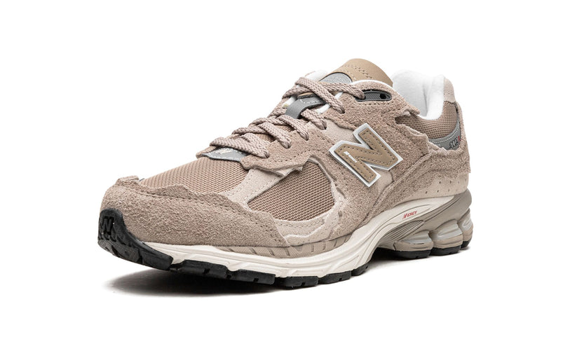 NEW BALANCE 2002RD PROTECTION PACK "Driftwood/Sea Salt"