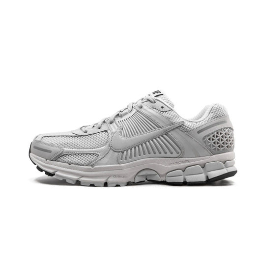 ZOOM VOMERO 5 SP
"Vast Grey"