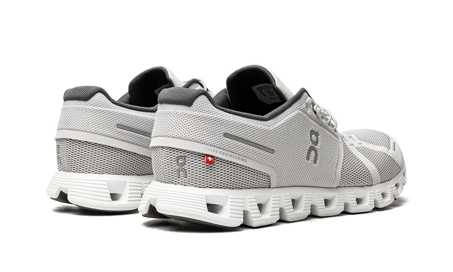 ON RUNNING
CLOUD 5